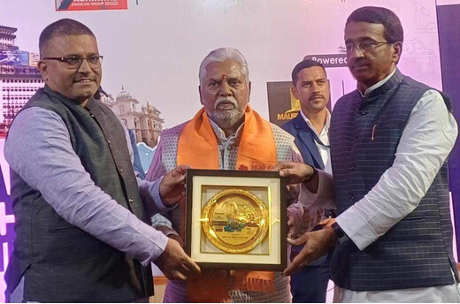 बिहार मेडिकल समिट–2025 में पर्यावरण योद्धा डॉ. अविनाश तिरंगा हुए सम्मानित